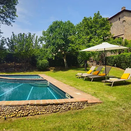 Torre Palazzone וילה סוביצ'ילה